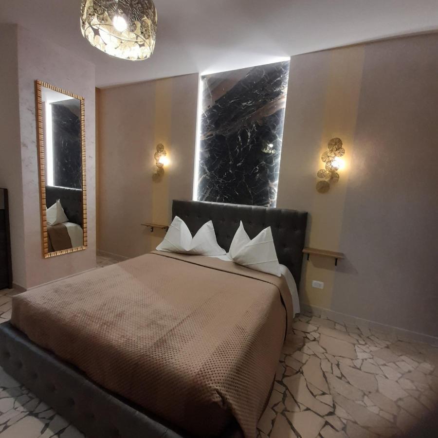 Appartamento Residenza N&D Luxury Bari Esterno foto